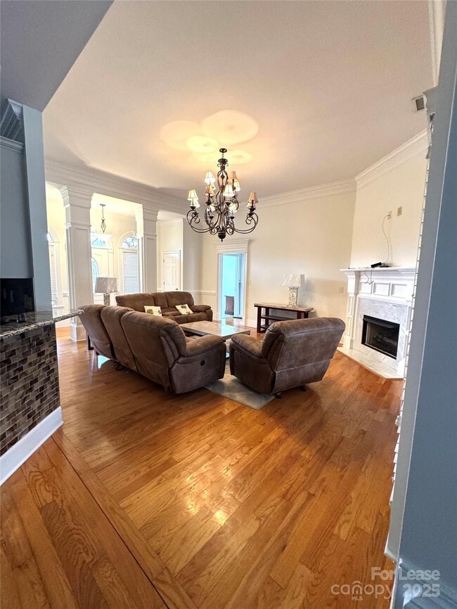 Building Photo - 5919 Newell Dr