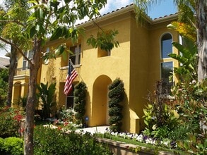 Building Photo - 8 Mineral King