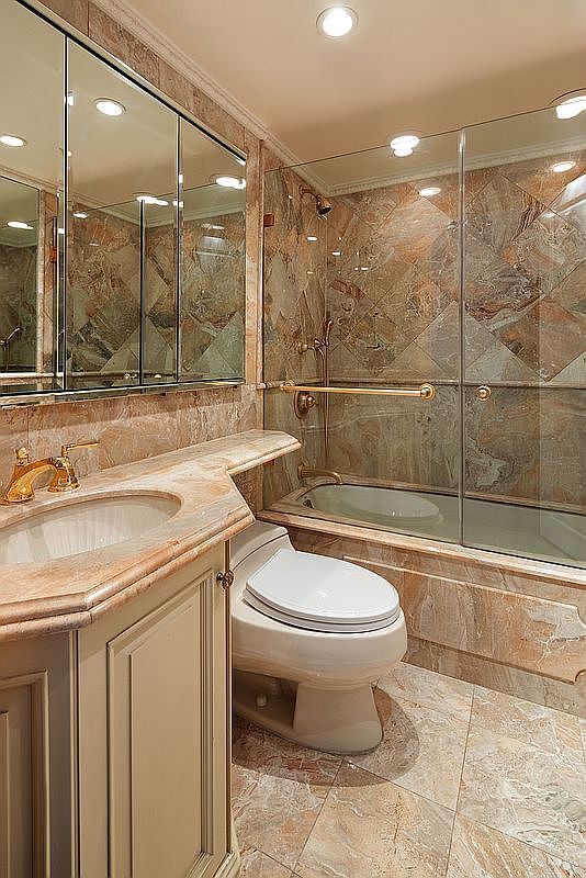 Building Photo - 50 Sutton Pl S