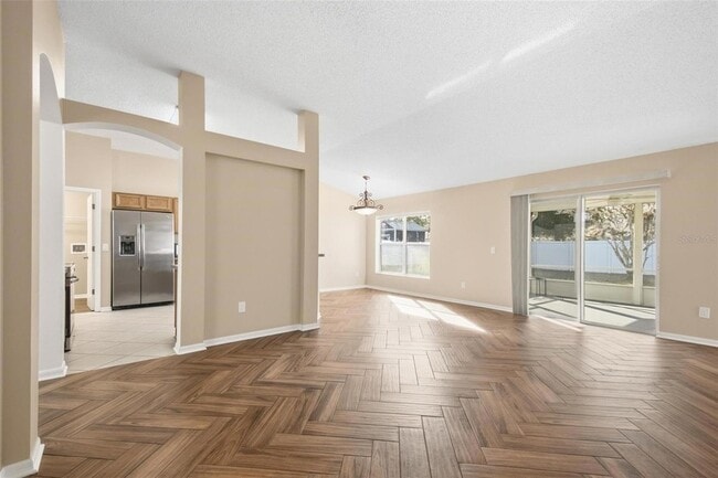 Building Photo - 4 Red Oak Pl