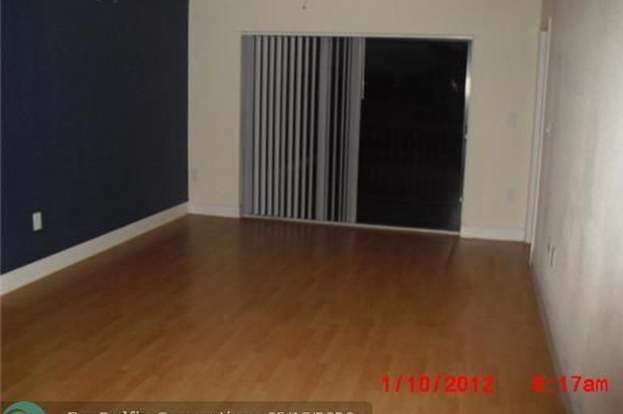 Building Photo - 9979 Nob Hill Ln
