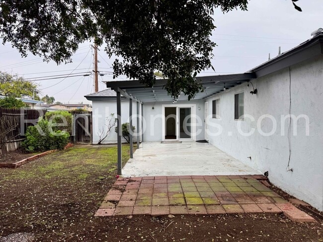 Building Photo - 5511 Chandler Dr