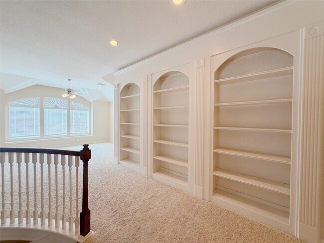 Building Photo - 5714 Brennan Ridge Ln