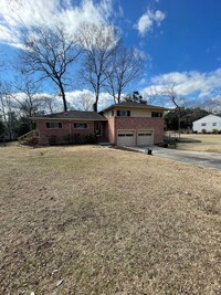 Building Photo - 4 Bedroom home 2.5 Bath  Edwards Road Area...