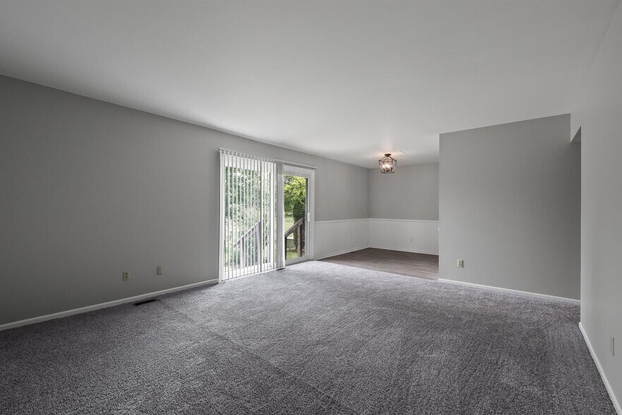 Building Photo - Woodside Apartments of Grand Blanc