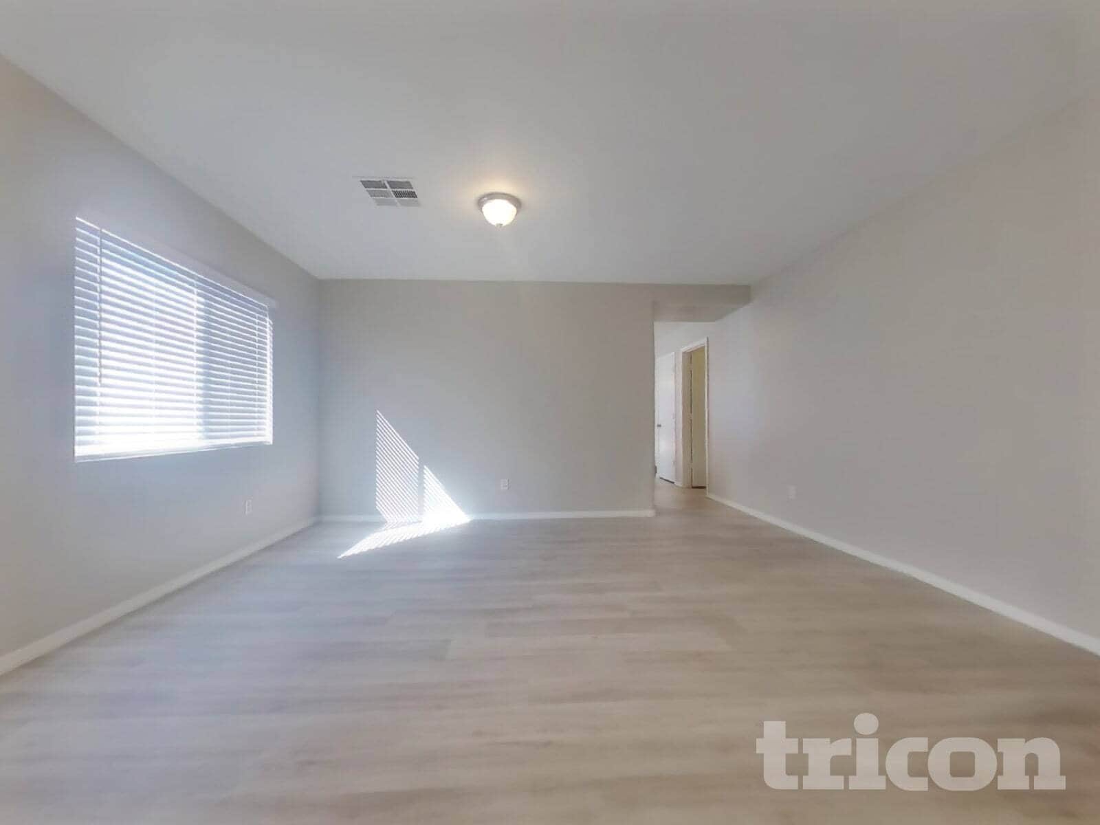 Building Photo - 1368 S 228th Dr