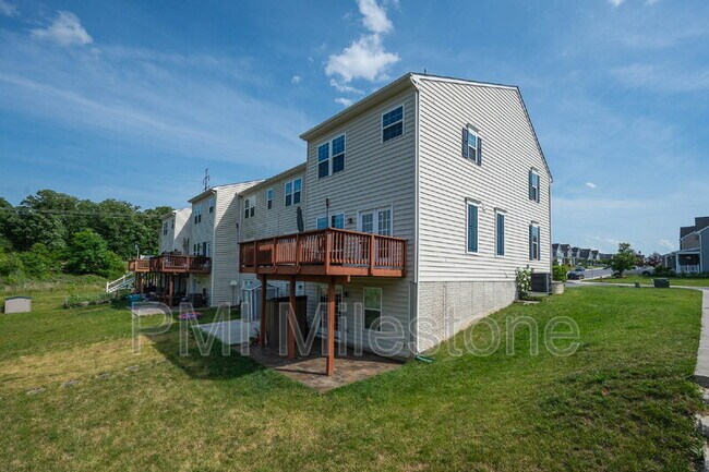 Building Photo - 367 Ontario Dr