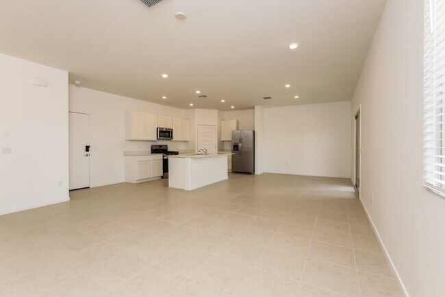 Building Photo - 7070 W Joycliff Way