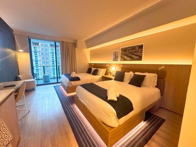 Building Photo - 159 NE 6th St