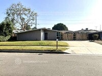 Building Photo - 927 Barbra Ln