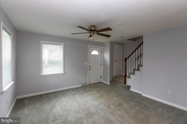 Building Photo - 1726 Redwood Ave