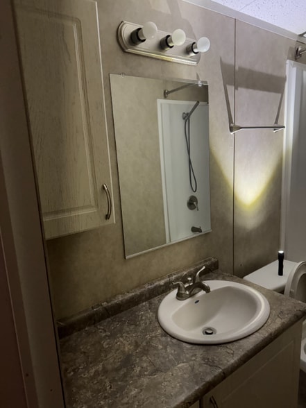 Building Photo - 50 Old Train Rd