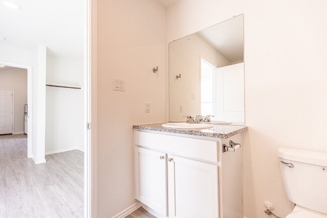 Building Photo - 4271 Thalweg Way