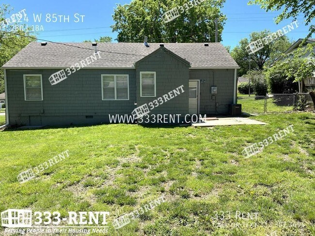 Building Photo - 124 W 85th St