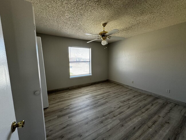 Building Photo - 13340 Horizon Blvd