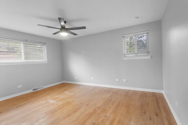 Building Photo - 608 Lavergne Ave