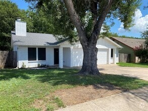 Building Photo - 9511 Aberdeen Way
