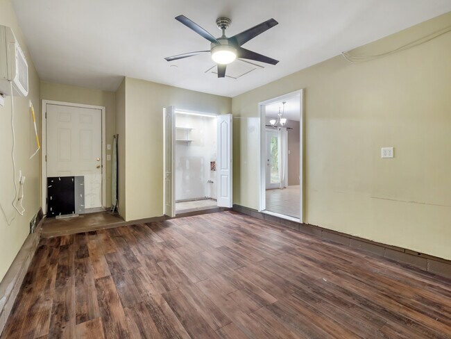 Building Photo - 4117 Wiggington Rd