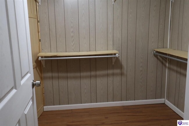 Building Photo - 4484 Rineyville Rd