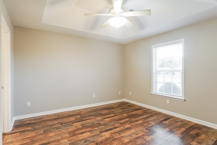 Building Photo - 18372 Peyton Ln