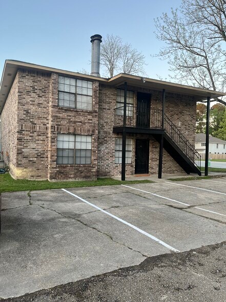 Building Photo - 3482 King Bradford Dr