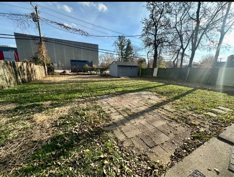 Building Photo - 716 Spicewood Dr