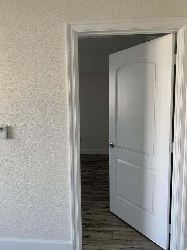 Building Photo - 1830 Radius Dr