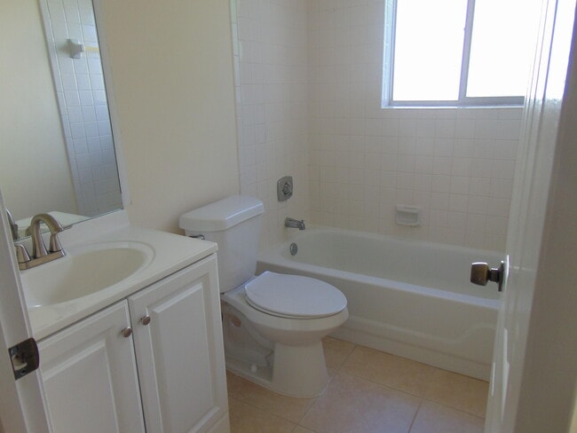 Building Photo - 3186 Via Poinciana