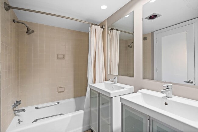 Building Photo - 1080 Wisconsin Ave NW