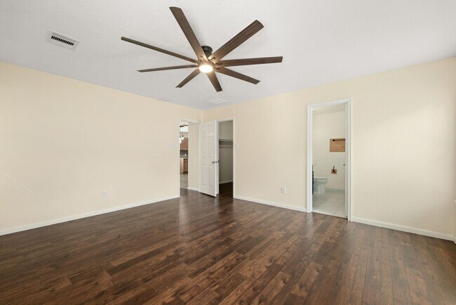 Building Photo - 15906 Arapaho Bend Ln