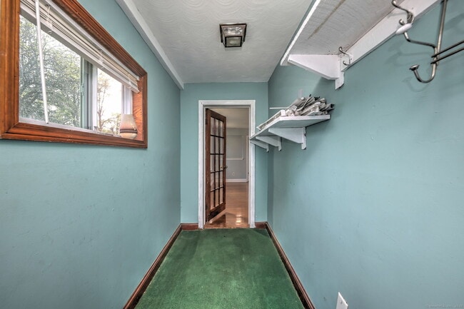 Building Photo - 22 Holmes Ave