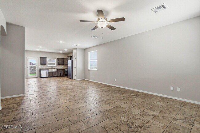 Building Photo - 10624 Hidden Chapel Pl