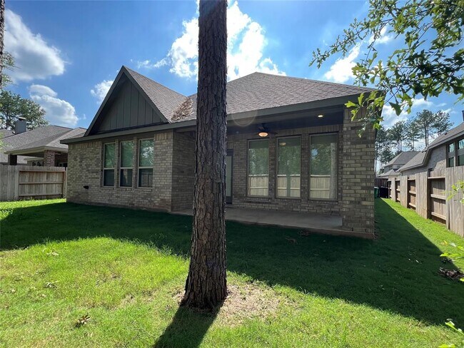 Building Photo - 21817 Enchanted Rock Dr N