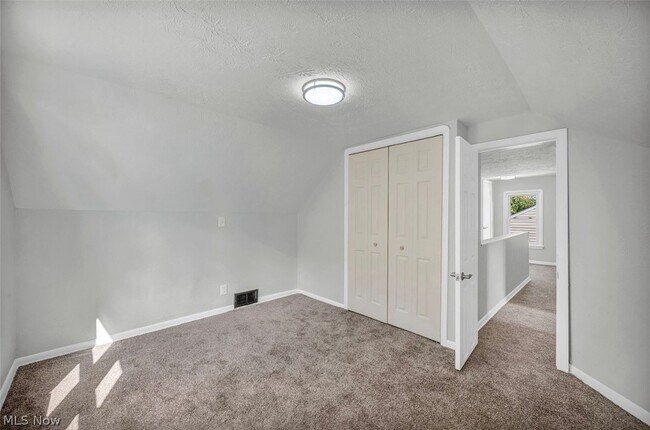 Building Photo - 12508 Sobieski Ave