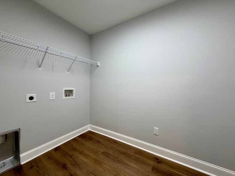Building Photo - 766 Snowflower Cir