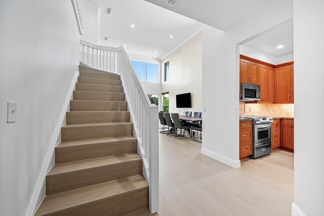 Building Photo - 5855 NW 42nd Way