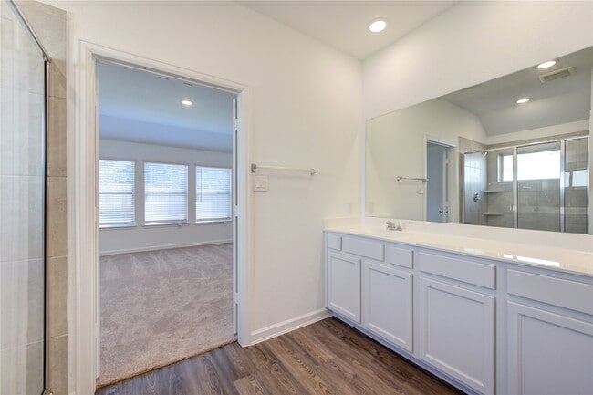 Building Photo - 5419 Tourmaline Wy