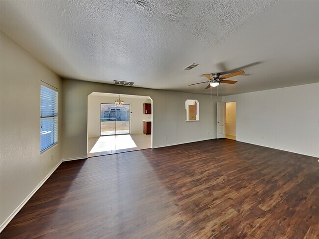 Building Photo - 1115 Desert Oasis Ln