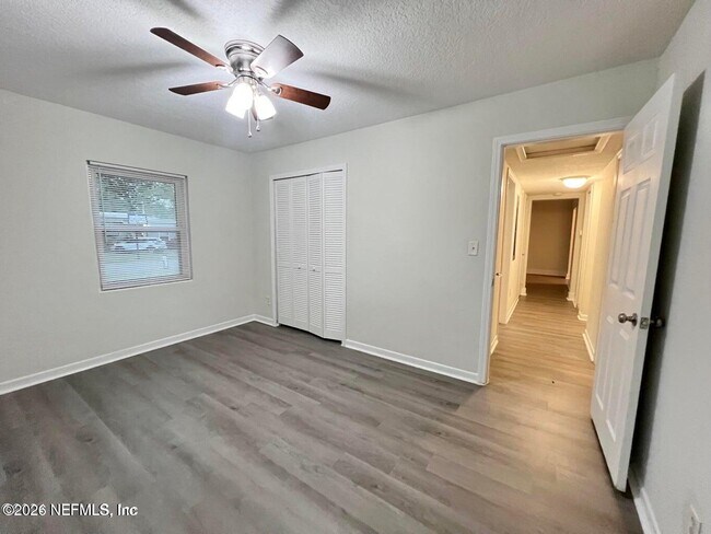 Building Photo - 1961 New Haven Rd