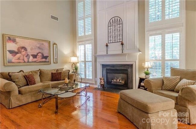 Building Photo - 15132 Edindale Dr