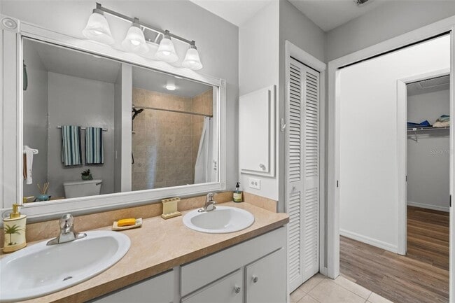 Building Photo - 804 Sorrento Pl