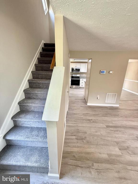 Building Photo - 4850 Magpie Ln