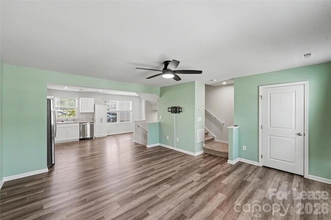 Building Photo - 6042 Cutwater Cir