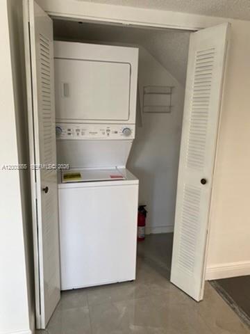 Building Photo - 203 Riviera Cir