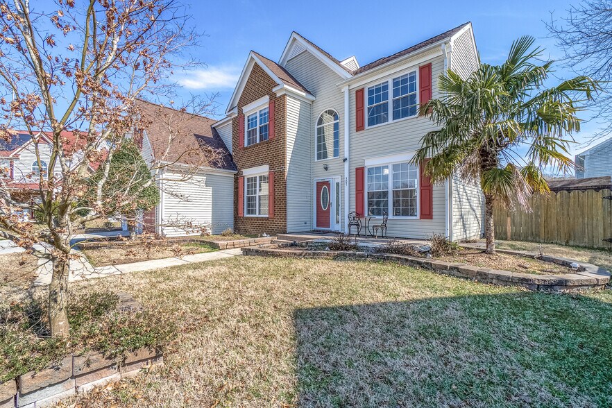 Building Photo - 305 Hidden Falls Ct