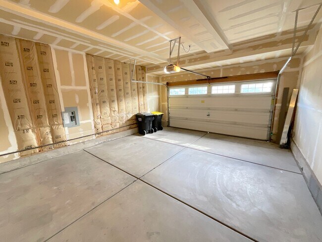 Building Photo - 6652 Maple Stone Ln