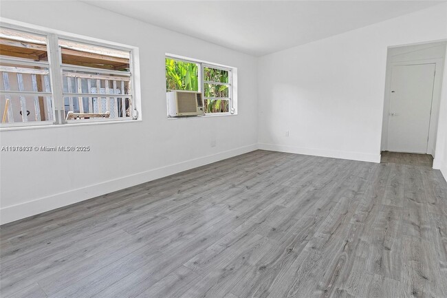 Building Photo - 4647 NW 15th Ct