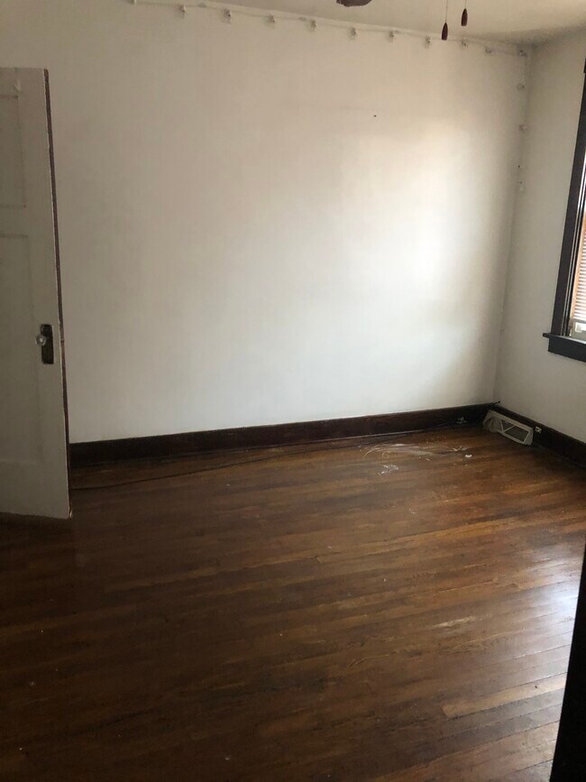 Bedroom 1 - 505 S Graham St