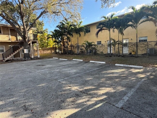 Building Photo - 1101 Prospect Rd