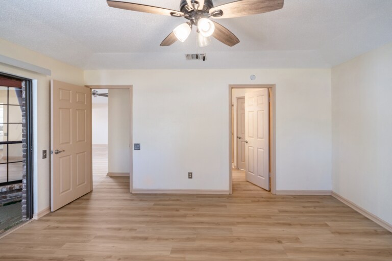 Building Photo - 3632 Fox Run